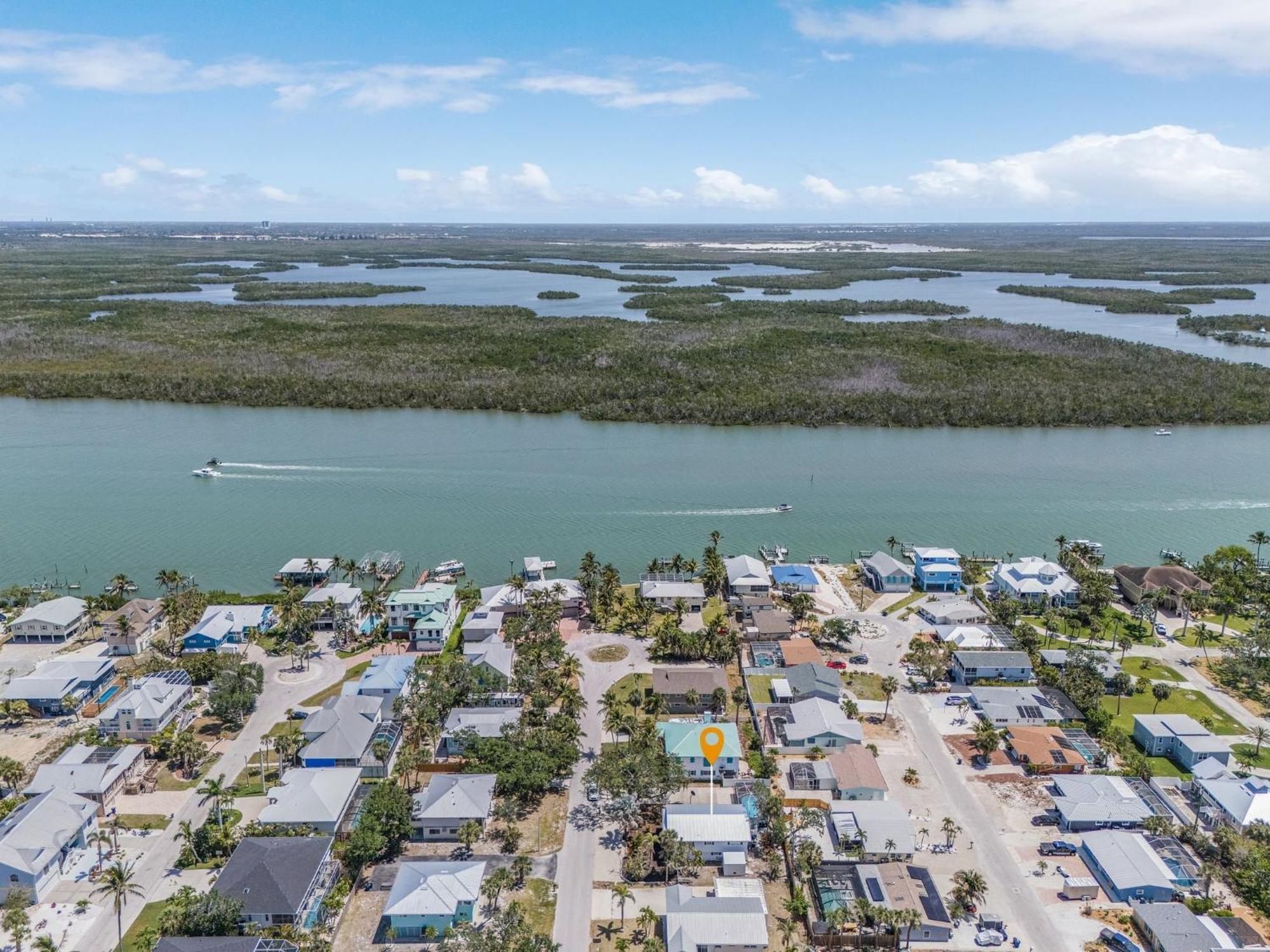 140 Barefoot Bungalow: 4Br/2Ba W/ Heated Pool! Fort Myers Beach Eksteriør bilde